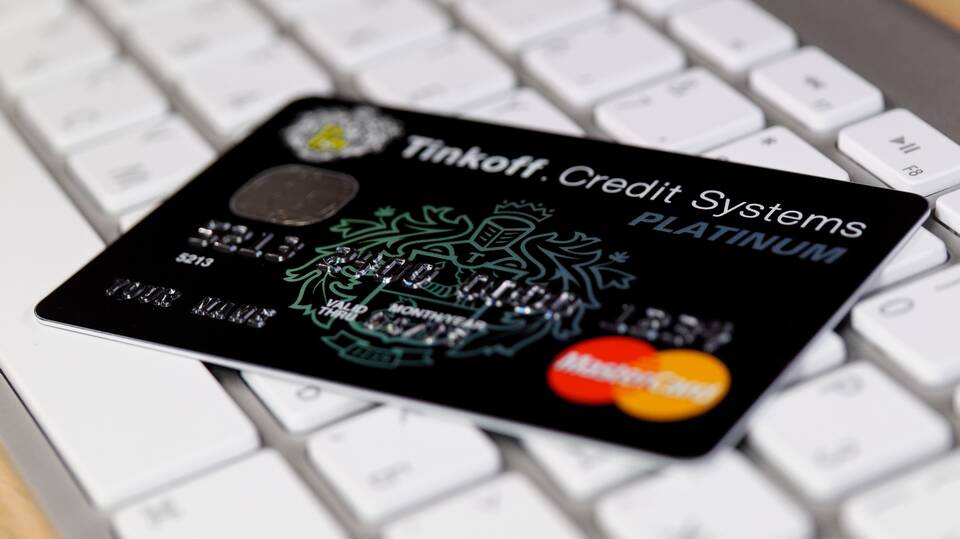 Как отменить плату за обслуживание карты Тинькофф