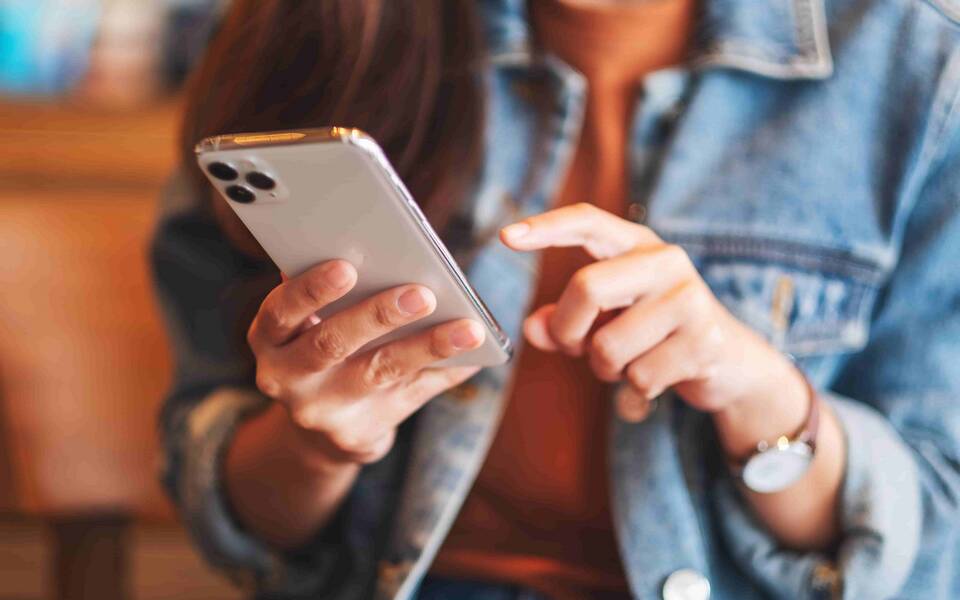 Как установить виртуальную SIM-карту на iPhone